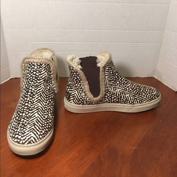 Mou Shoes - MOU Black and Cream Print Pony hair Eskimo Sneaker
